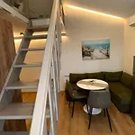 Apartment First Line 2 Balchik