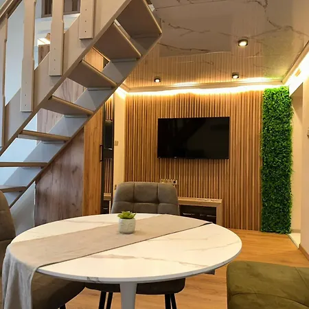 Апартаменты First Line 2 *