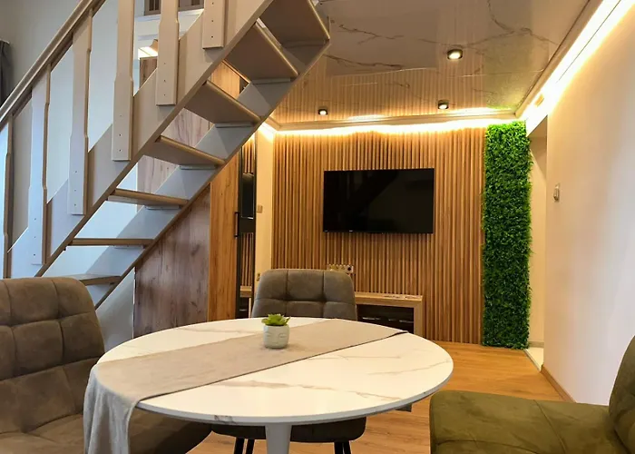 Апартаменты First Line 2 *